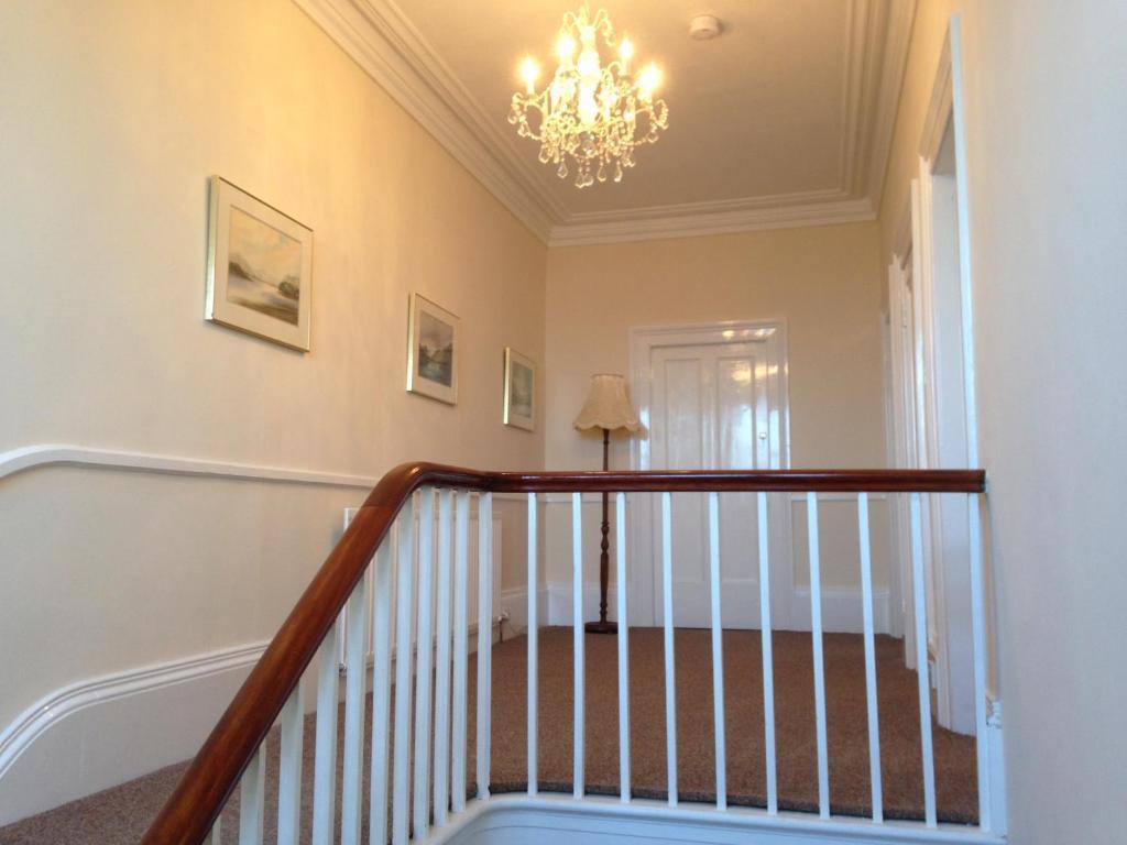 وايتهيفين The Corner House Bed & Breakfast المظهر الخارجي الصورة